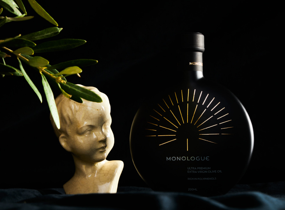 Monologue oil product package photo
